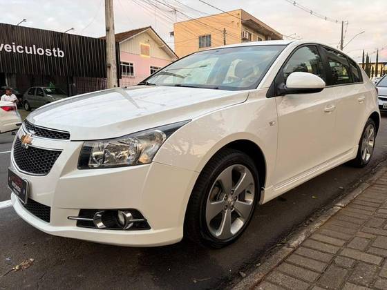 CHEVROLET CRUZE 1.8 LT 16V FLEX 4P MANUAL CHEVROLET CRUZE 1.8 LT 16V FLEX 4P MANUAL